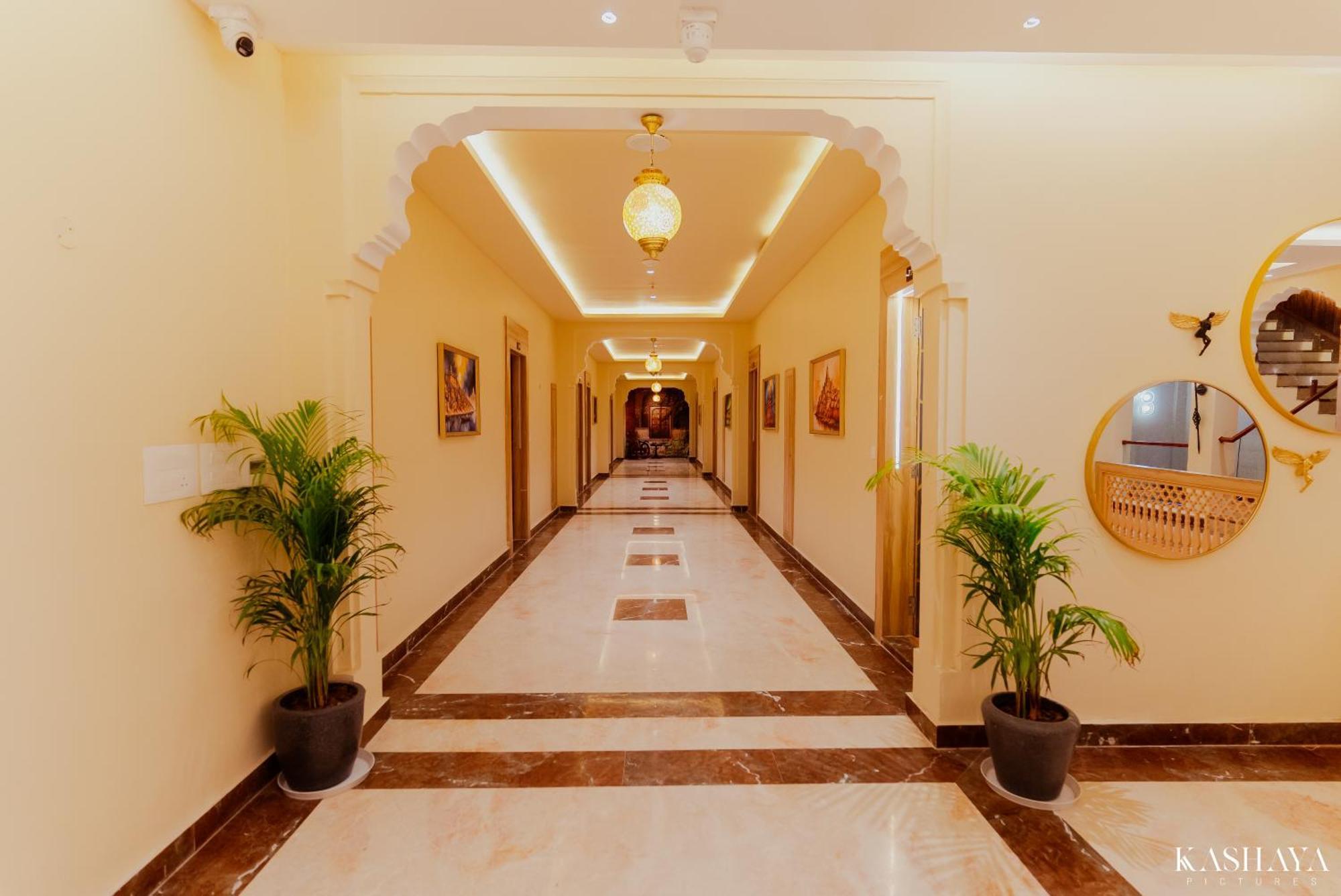 Hotel Ratan Mahal Datia Ngoại thất bức ảnh